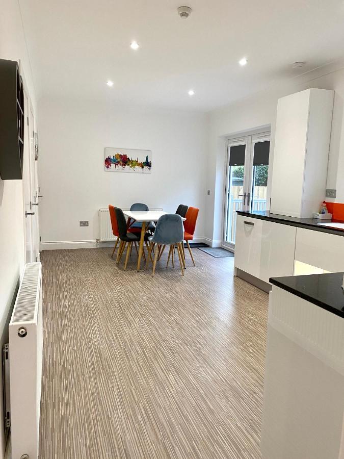 Leworin Appartement Stirling Buitenkant foto