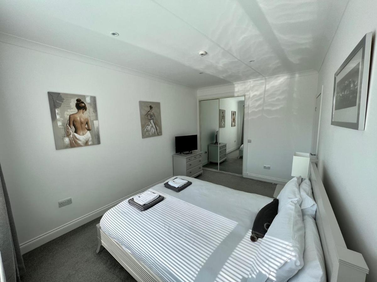 Leworin Appartement Stirling Buitenkant foto