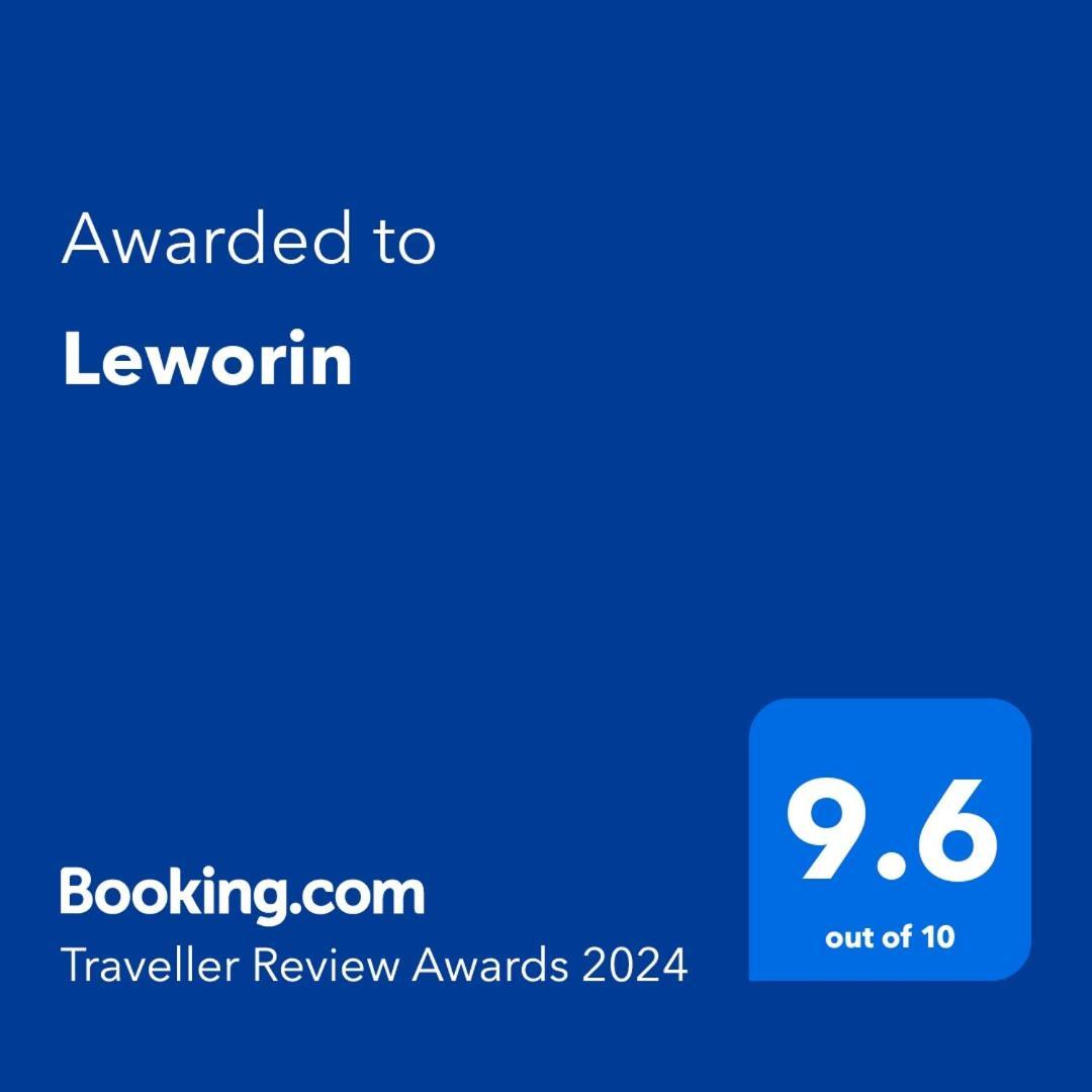 Leworin Appartement Stirling Buitenkant foto